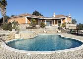 Moradia com piscina
